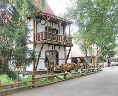 Комплекс Відпочинку "Колиба" Hotel Korosten Exterior foto