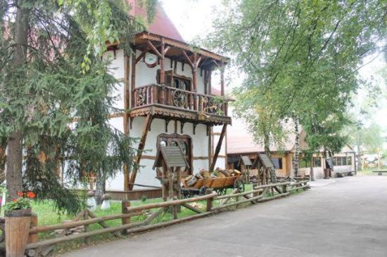 Комплекс Відпочинку "Колиба" Hotel Korosten Exterior foto